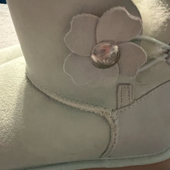 UGG Womens Seafoam Boots